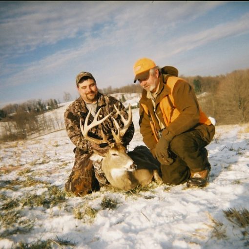 whitetail hunting preserves